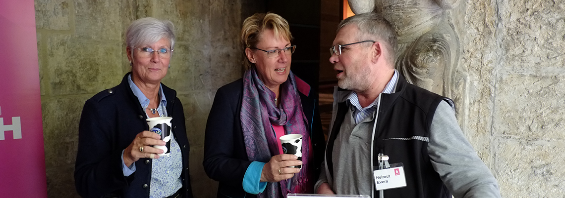 Ministerin Barbara Otte-Kinast im Gespräch, Bild: Marketinggesellschaft barbara-otte-kinast-helmut-evers-marketinggesellschaft